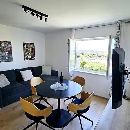 Vista Porto Apartman *