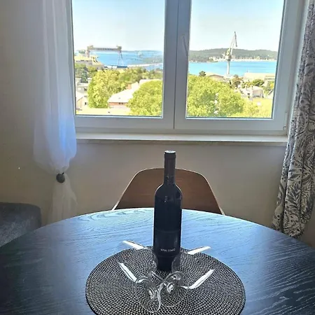 Vista Porto * Pula
